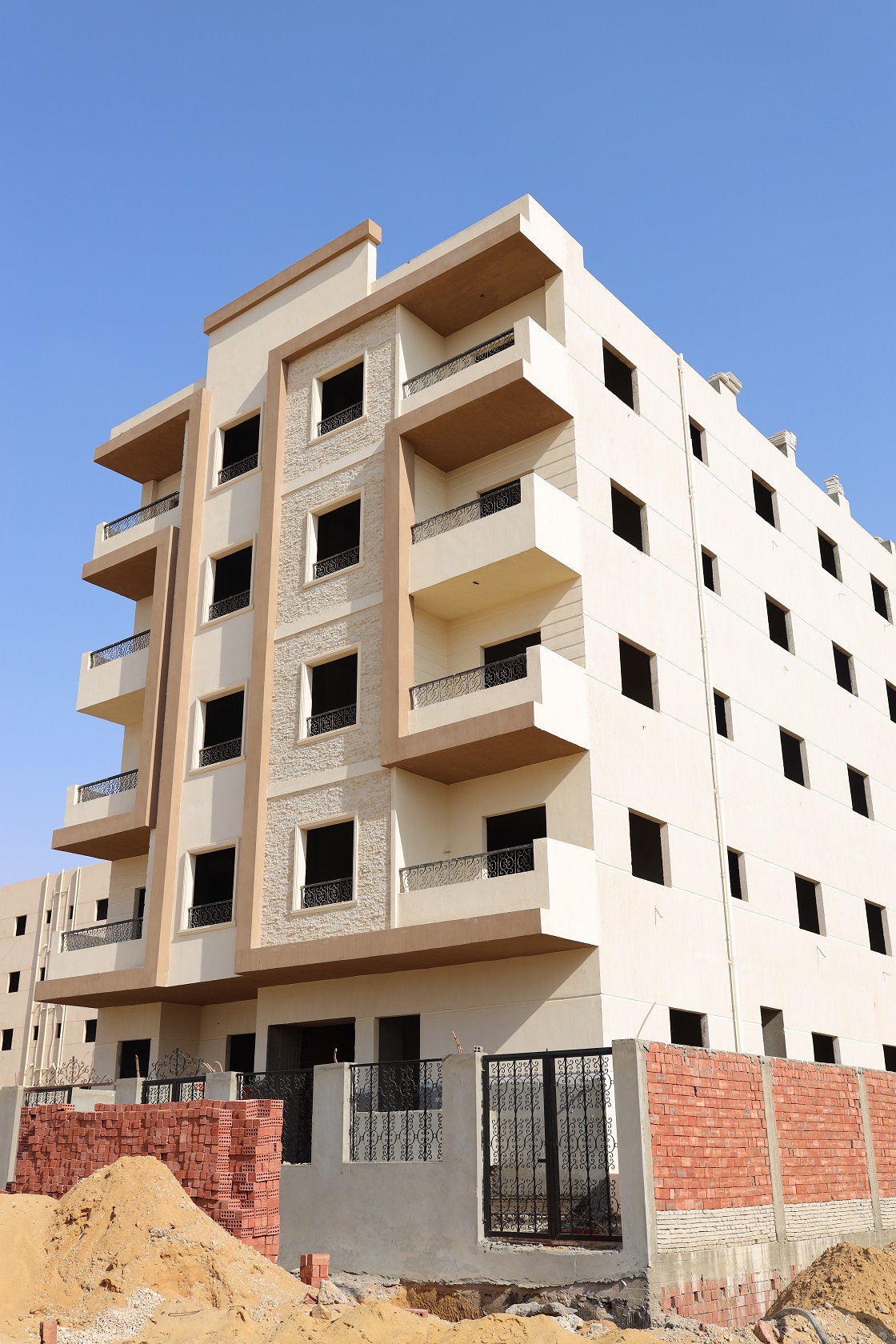 شقة 155م للبيع بالتجمع الخامس بيت الوطن